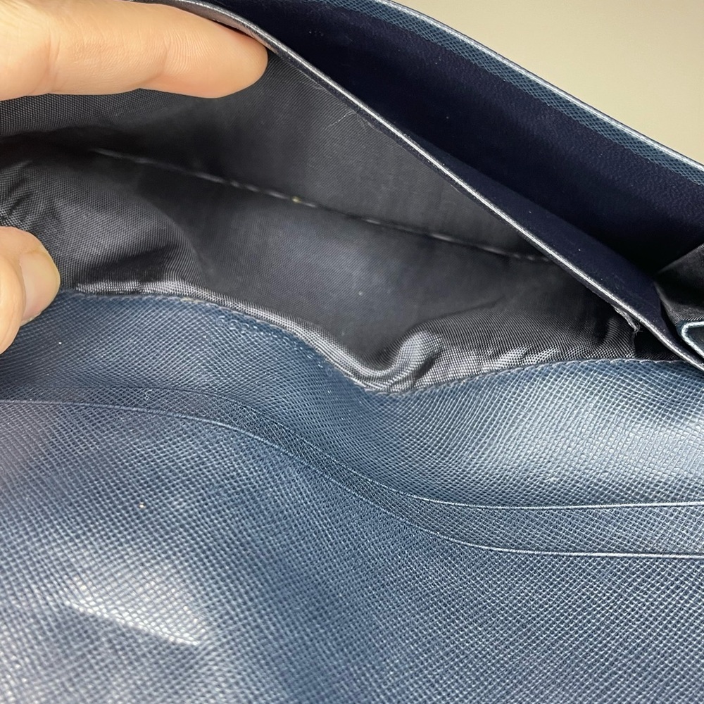 Gucci Navy Blue Leather Long Wallet with Clasp - Picture 8 of 9